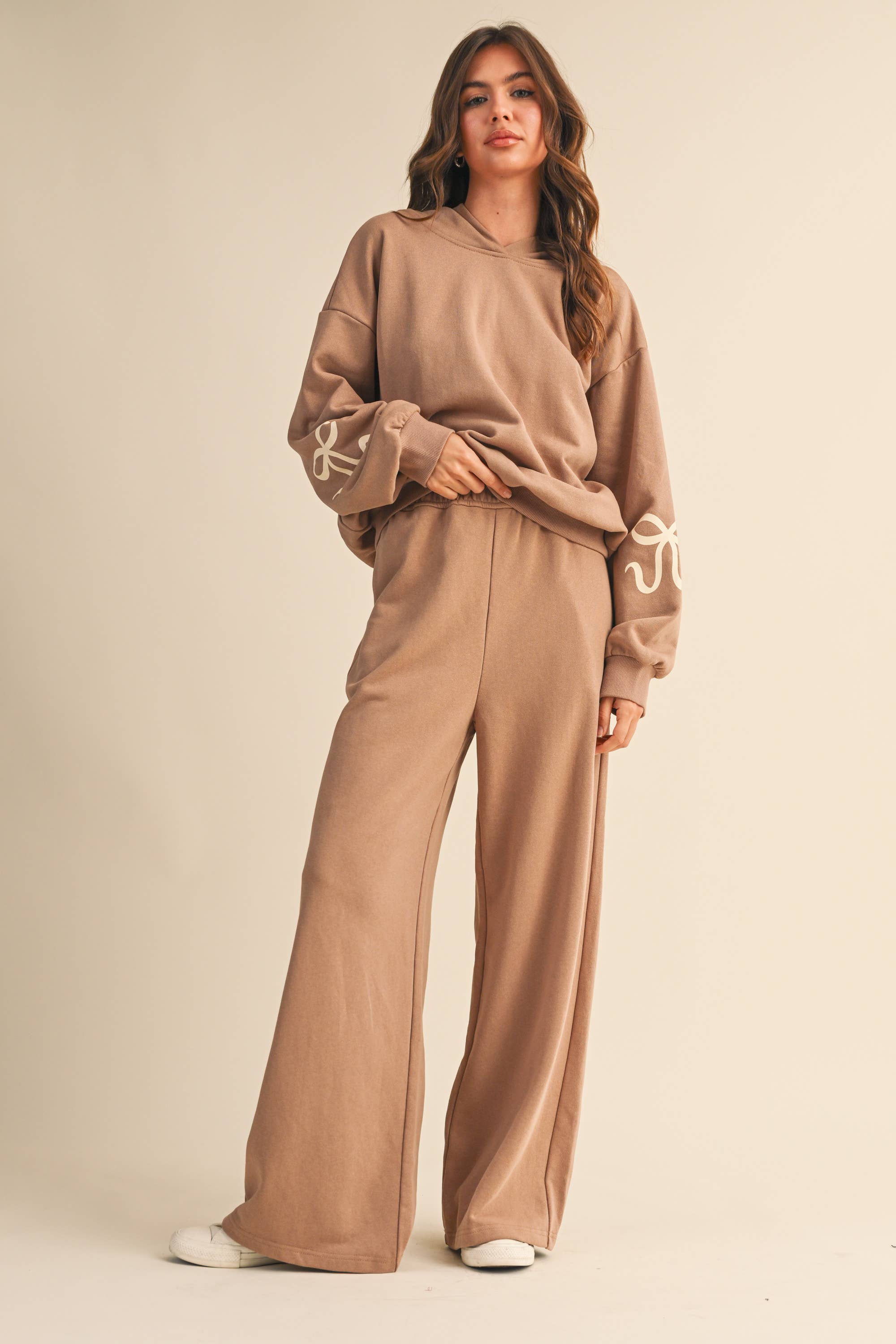 BOW PRINT HOODIE SWEATSHIRT AND WIDE PANTS SET