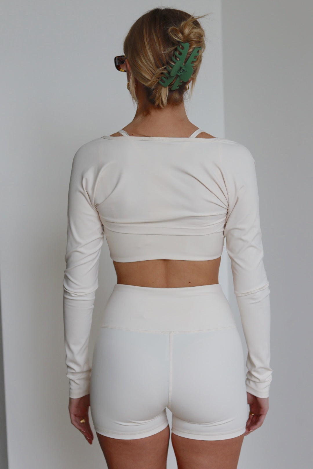 Lightweight Athletic Shrug