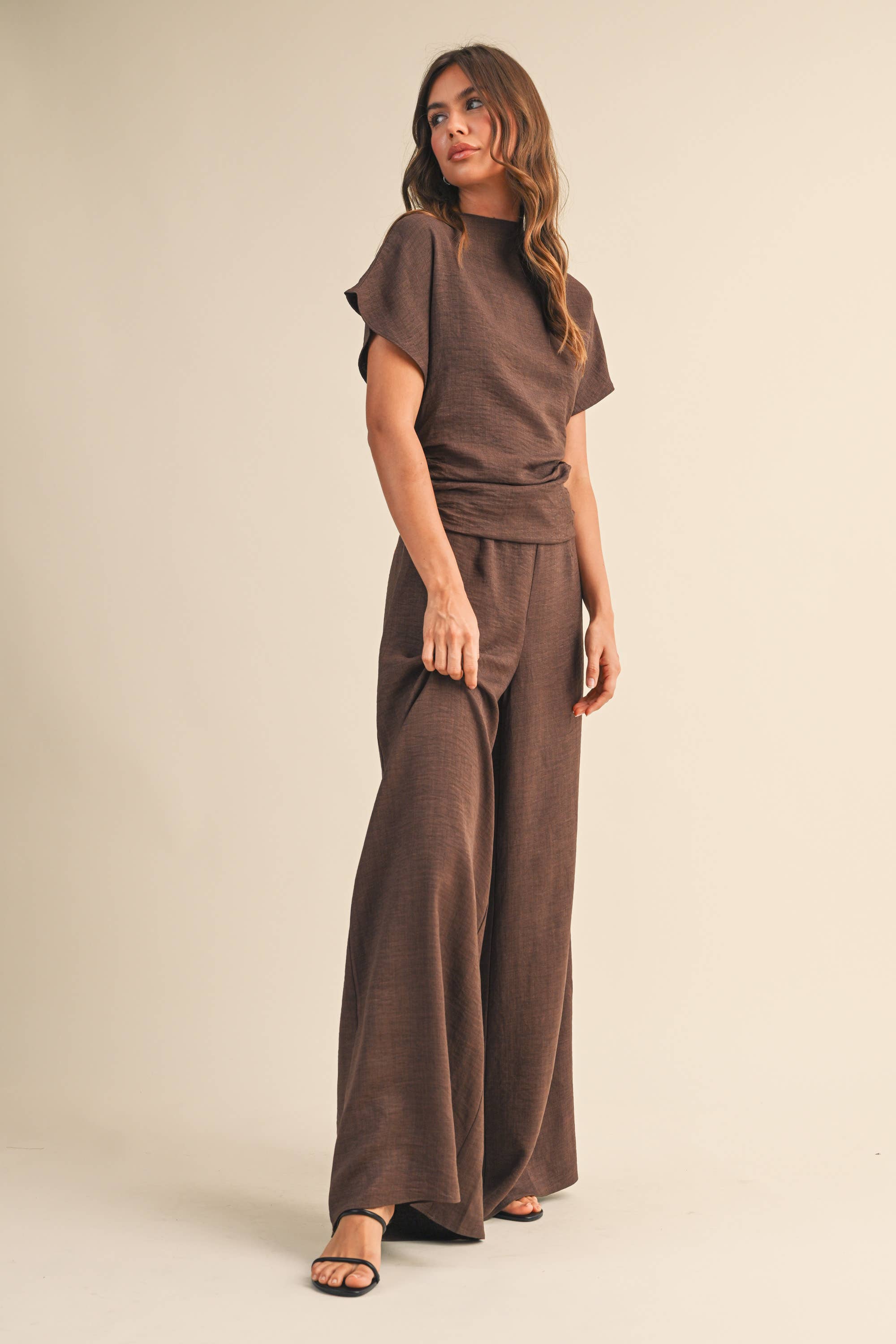 SHORT SLEEVE RUCHED WIDE LEG JUMPSUIT