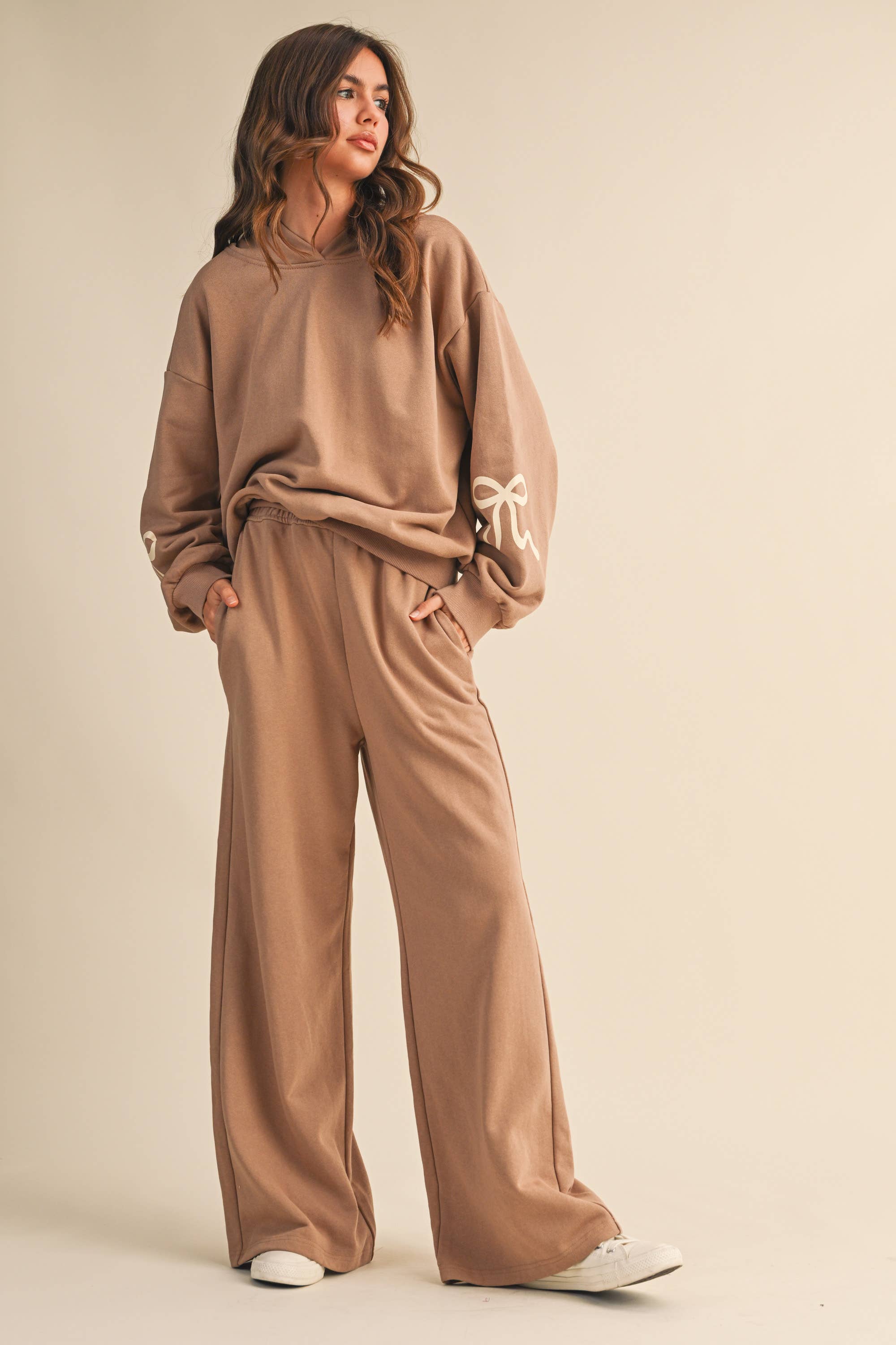 BOW PRINT HOODIE SWEATSHIRT AND WIDE PANTS SET