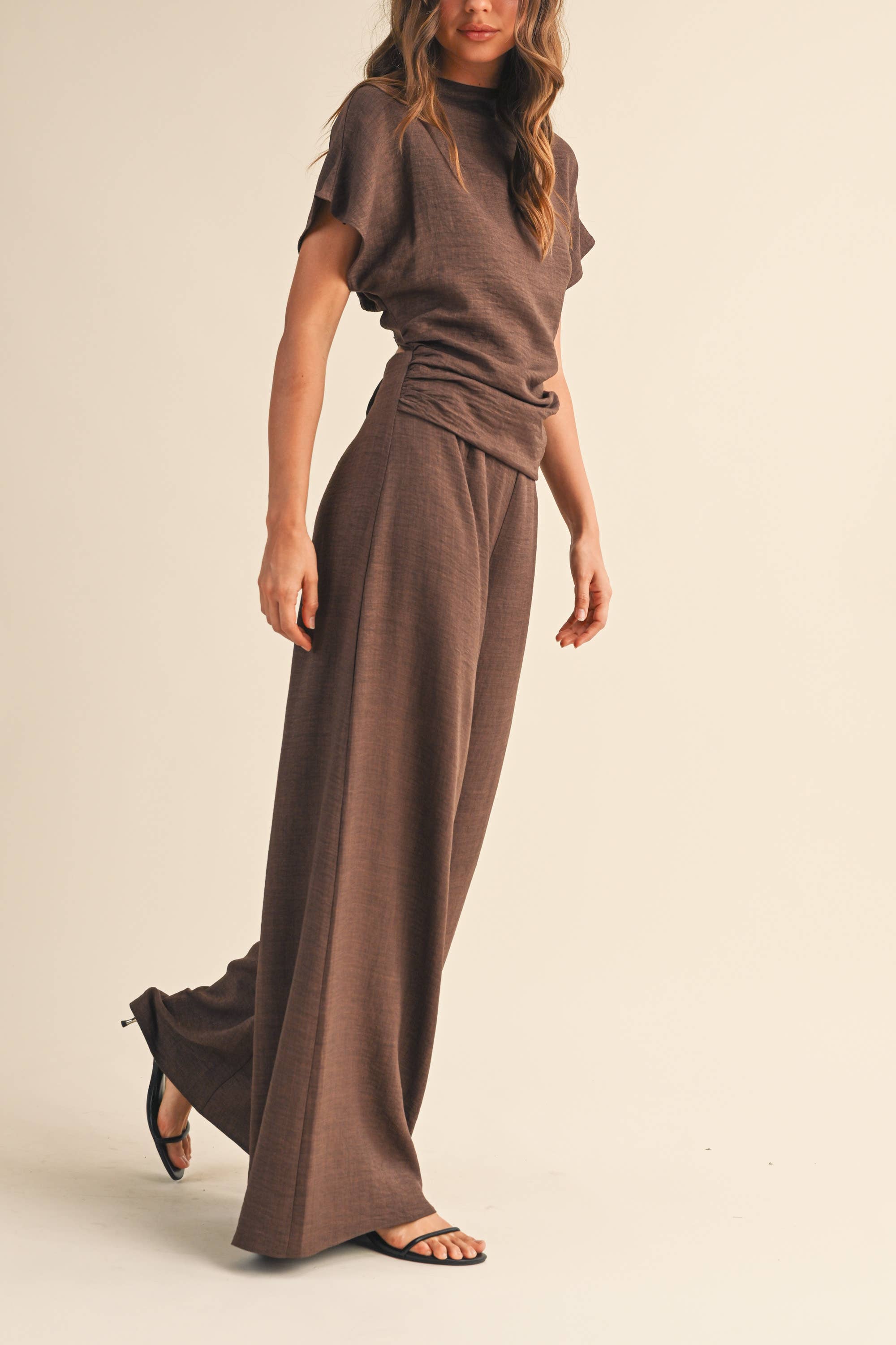 SHORT SLEEVE RUCHED WIDE LEG JUMPSUIT